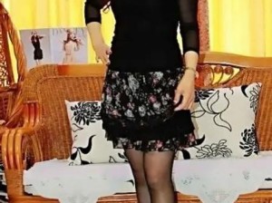 202丰满熟女：令人心动的成熟女性魅力展现