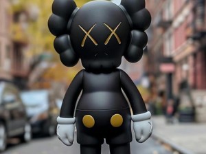 全员kaws究竟是何含义？这一潮流现象背后有何秘密？