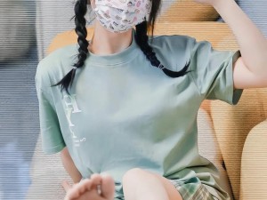 糖心的女主角戴口罩的时尚造型引发热议，如何搭配口罩展现独特魅力？