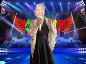 老太太BGMBGMBGM音乐的独特魅力：探索传统与现代的完美融合