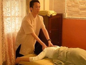 震惊按摩师为何把手伸到了我的手里面？这背后究竟有何原因？