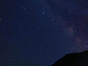 探寻抖音热门旋律 宁静夏天繁星点点 出自哪首歌曲