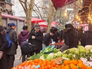街头旋律回响 那首歌唤醒众人深藏回忆