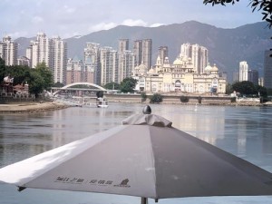 爱情岛：探寻爱情的神秘岛屿