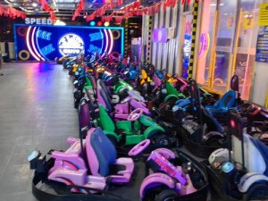 探索跑跑卡丁车巨大摩天轮宝藏，揭秘资源管理的精妙艺术