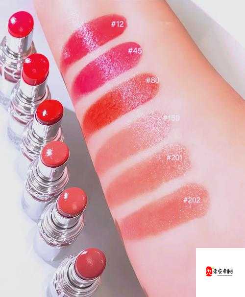 YSL热门蜜桃色M6W ：让你魅力无限的时尚唇色之选