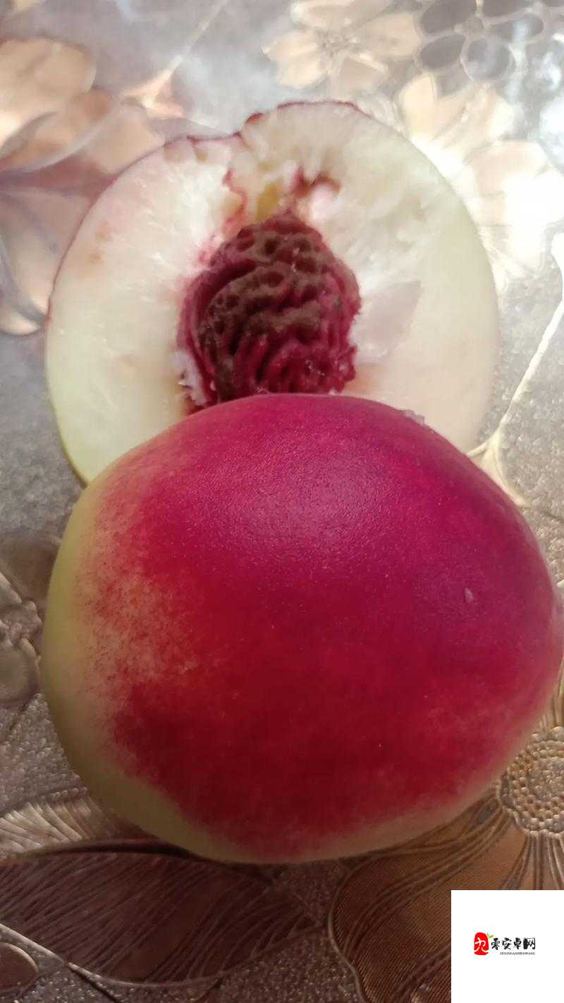 红桃现颢：探究神秘现象的背后