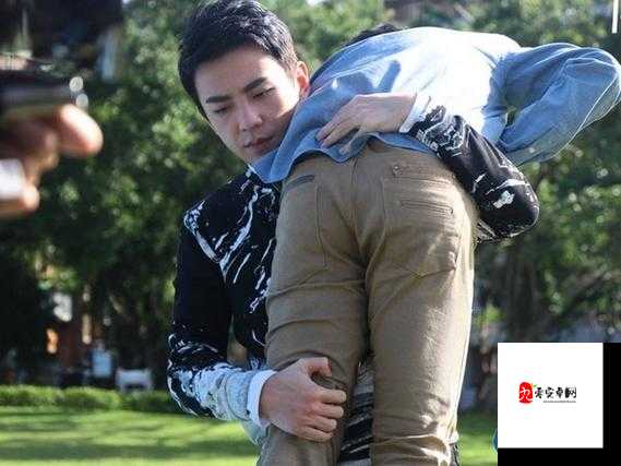 男男呻吟中那令人陶醉的嗯～啊～轻一点喷潮