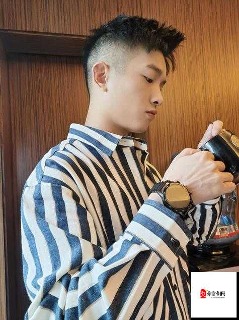 四川小虎 gy2022 独特外观尽显魅力风采