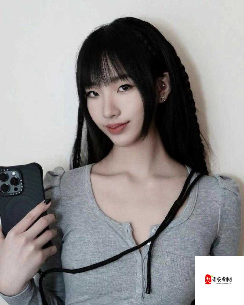 小s 大女儿闪耀娱乐圈 青春风采令人瞩目