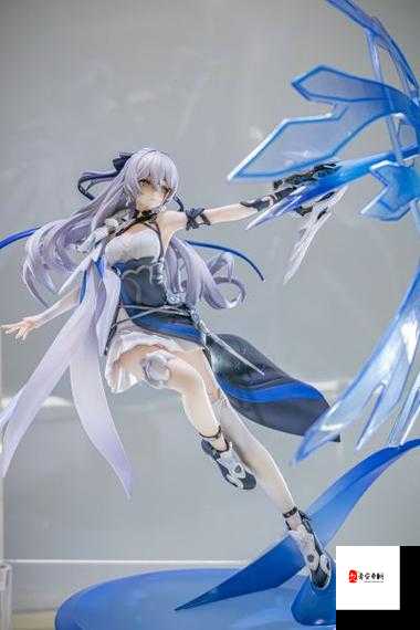 崩坏3次生银翼，战场上的冰雪女王