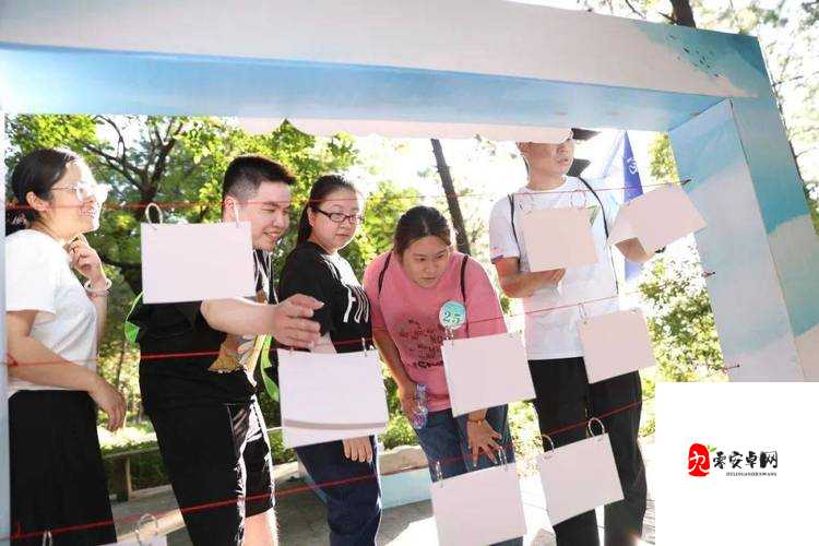 适合多人玩的小游戏：趣味互动欢乐多团队协作更精彩