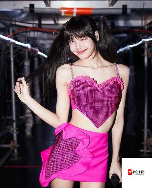 草莓香蕉榴莲 9w97w 乳液 lisa 极具吸引力的奇妙之作