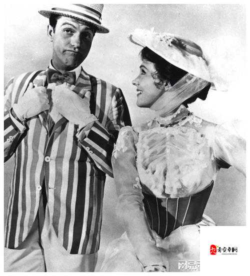 2012 人人摸：探索人性与社会的深刻思考