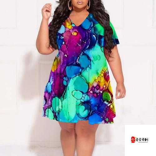 大码女胖 mm 加肥加大时尚服装穿搭推荐与风格展示