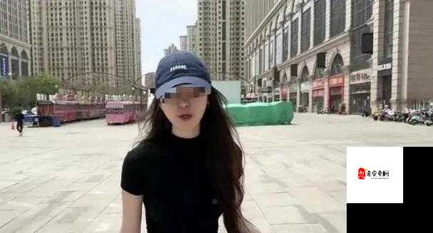 离异男携 D 奶前妻拍视频：揭秘网红背后的情感纠葛