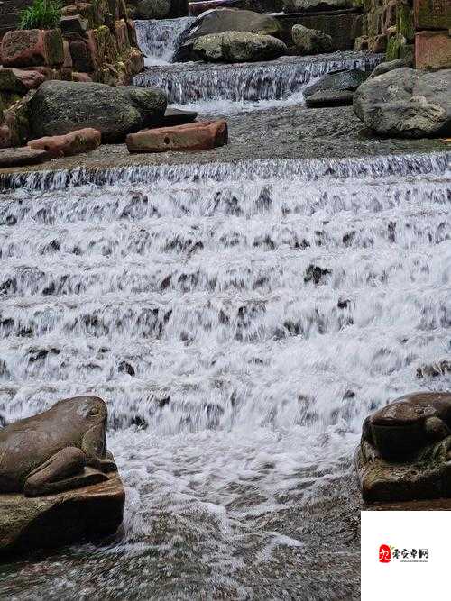 黄龙直捣溪水潺潺之美尽显自然灵动魅力
