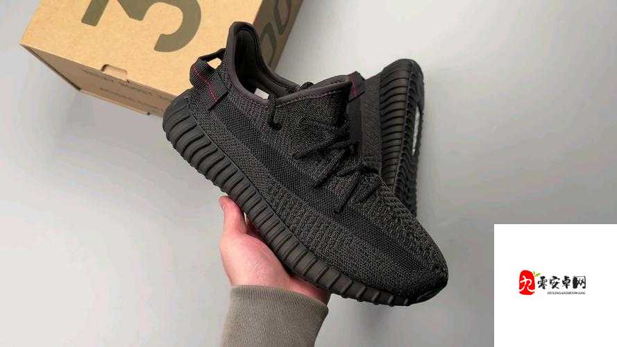 Yeezy 蜜桃满天星：时尚潮流引领者的梦幻之选
