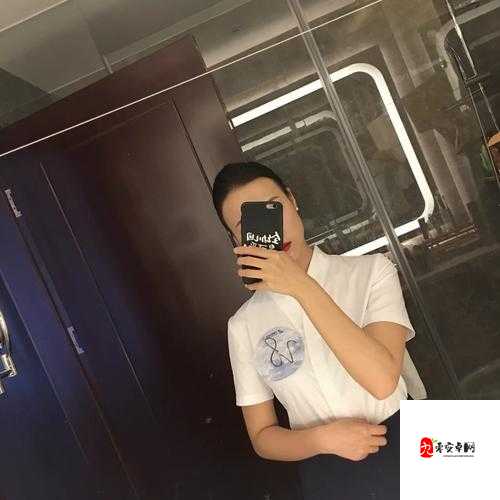 小雨去医院面试体检被老医生：一场意想不到的特殊经历