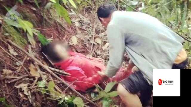 53 岁大妈山坡做皮肉买卖：为还赌债自甘堕落