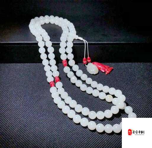 惊人挑战：看你能塞多少佛珠啊