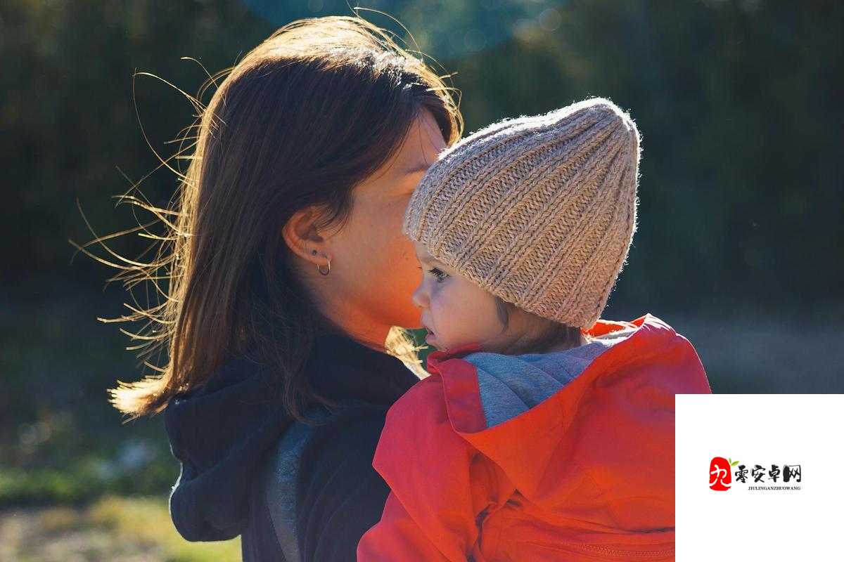 ЕКСЕ高清妈妈：展现母爱的细腻与温暖的影像记录