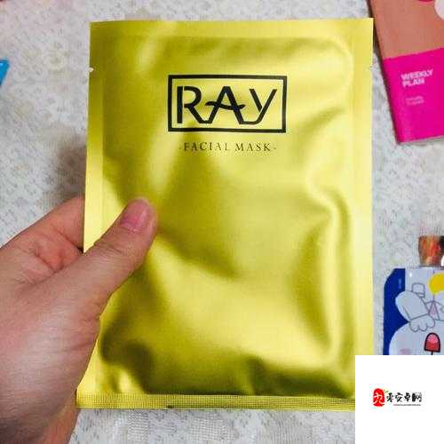 美国一面亲上边一面膜评价掀起热潮：用户评价褒贬不一