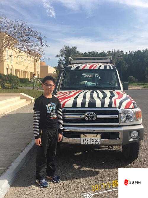 公交车上的明星：从平凡到闪耀的旅程