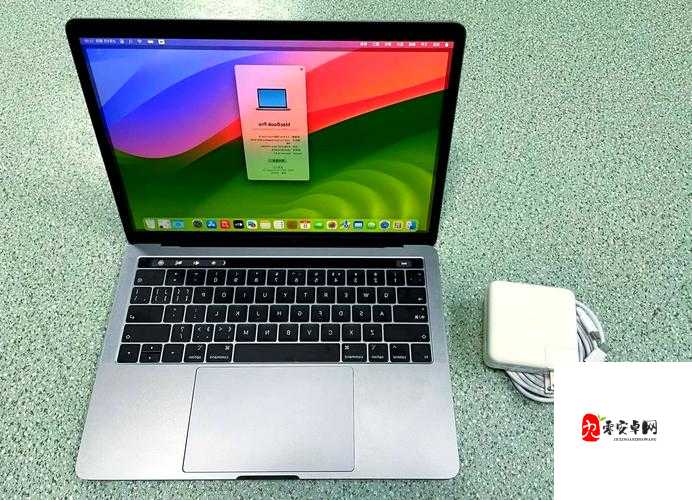 18 款 macbook pro 全方位解析：性能、设计、使用体验