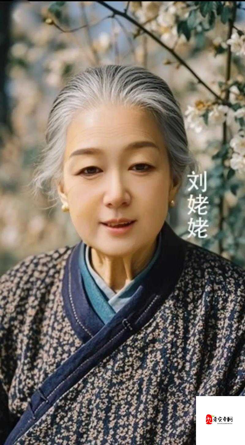 反差妈妈抖音风剪辑视频：展现妈妈不同寻常的多面人生