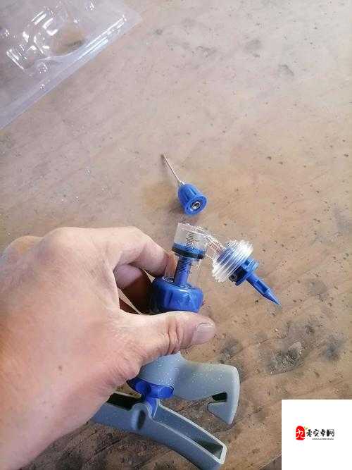 用注射器打水放屁眼里的奇特经历：探索别样趣味故事