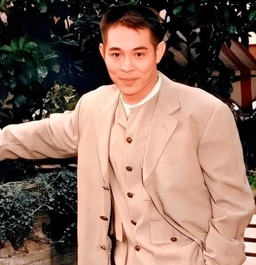 奇迹单职业李连杰代言好玩吗，在游戏资源管理中的深度解析