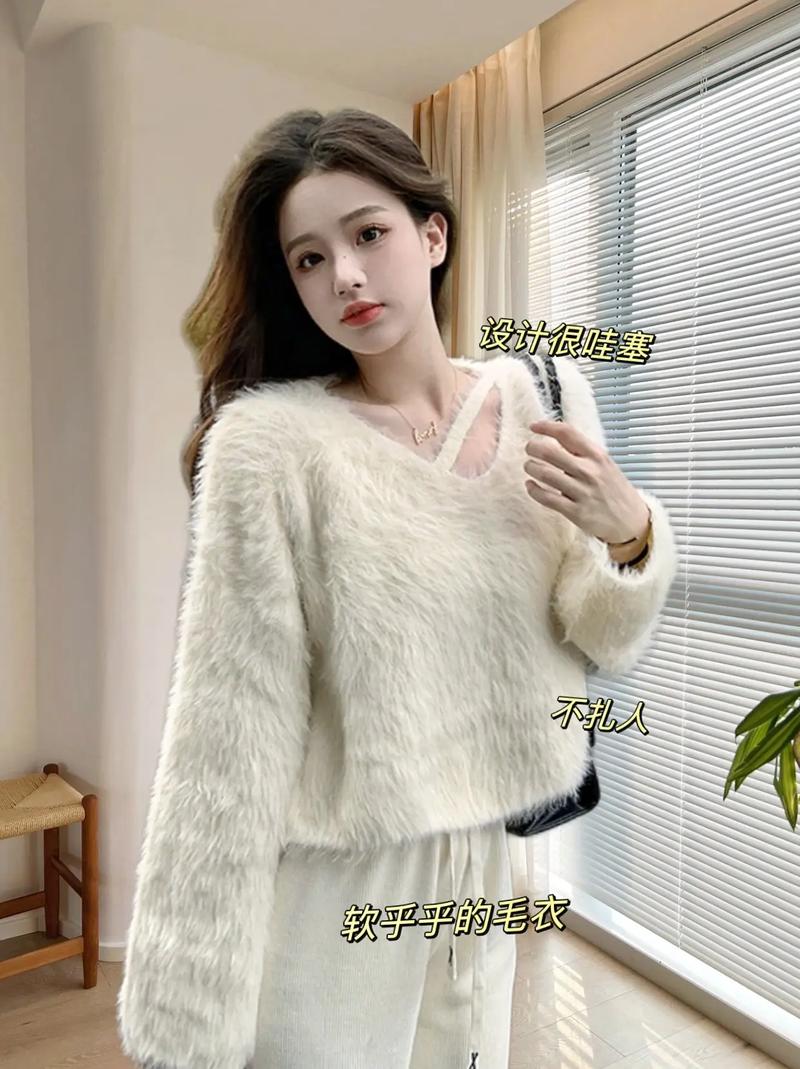 中国女孩毛耸耸的独特魅力：揭秘她的成长故事与时尚风格