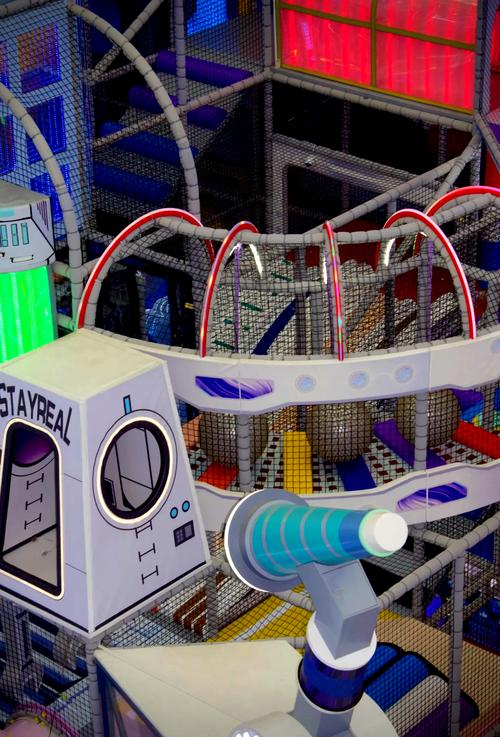 探索翻滚球球工作室的创新游戏设计与开发历程：如何打造独具特色的游戏体验