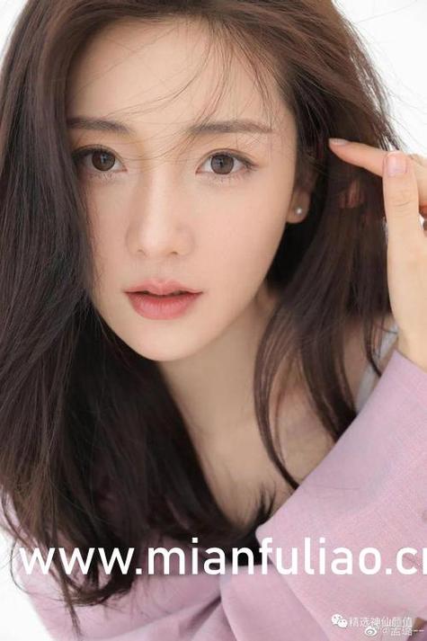 天美回家相亲，孟孟在线观看，这背后隐藏着怎样的情感纠葛？天美回家相亲，孟孟在线观看，究竟会碰撞出怎样的火花？天美回家相亲，孟孟在线观看，他们的故事将如何展开？