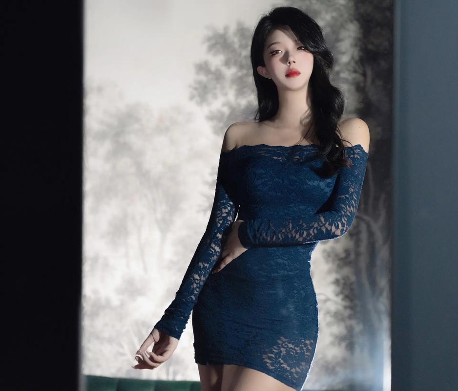 探索爰丰满少妇1313图片的独特魅力：高清视觉盛宴与时尚风格解析