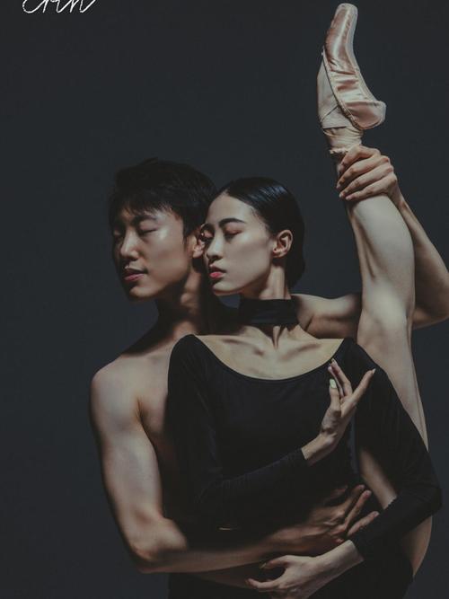 男生女生相嗟嗟嗟：揭秘现代情感中的微妙互动与心理变化