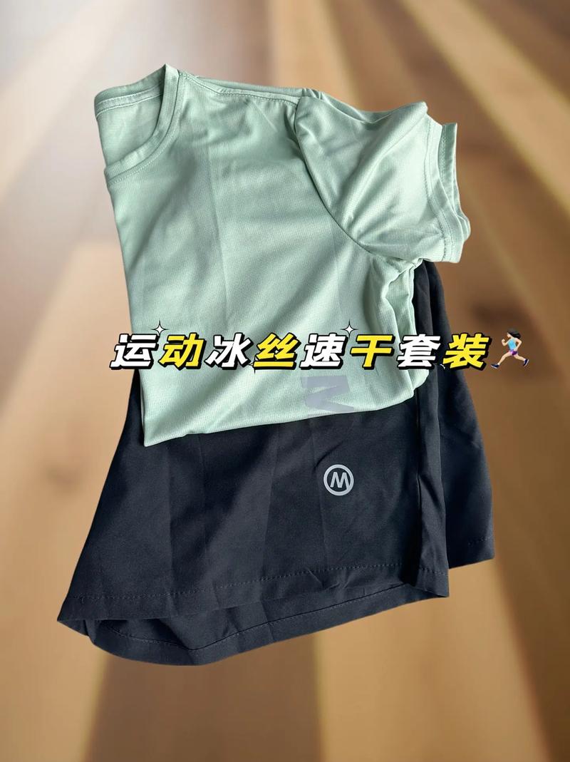 夏天衣服薄能看到馒头？网友热议：如何避免尴尬，时尚与舒适如何兼得？