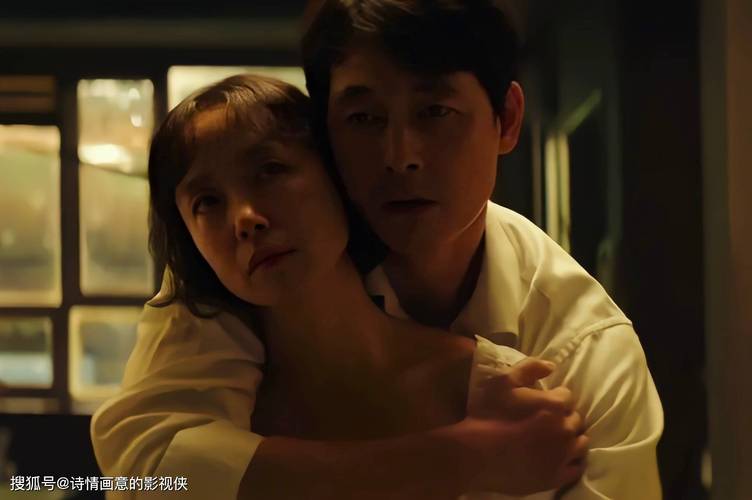 欲望缠绵：赵局长与小婷的禁忌之吻